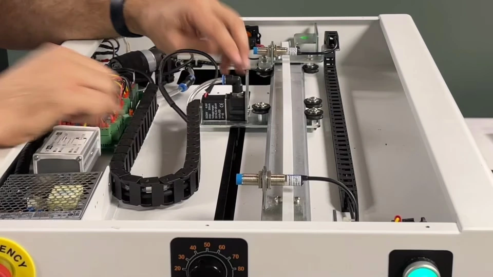 Nozzle Sprays On and Off